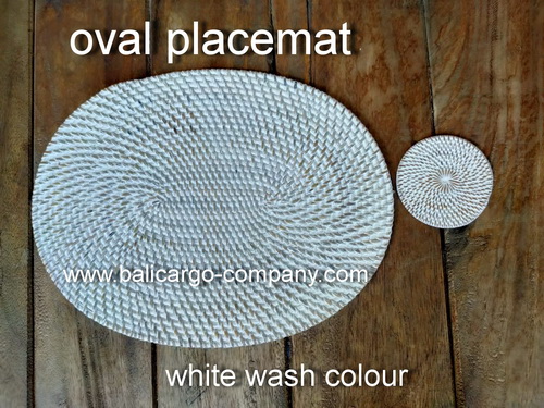 oval placemat with coaster set