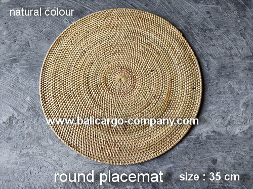 round placemat