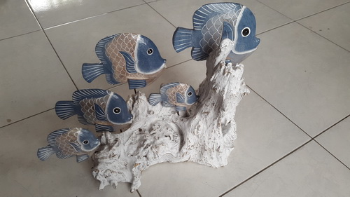 fish wood statues