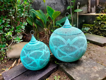 antique pendant light