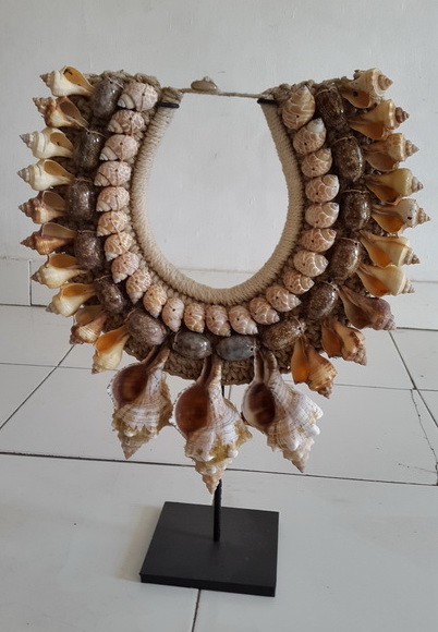 shell tribal necklace